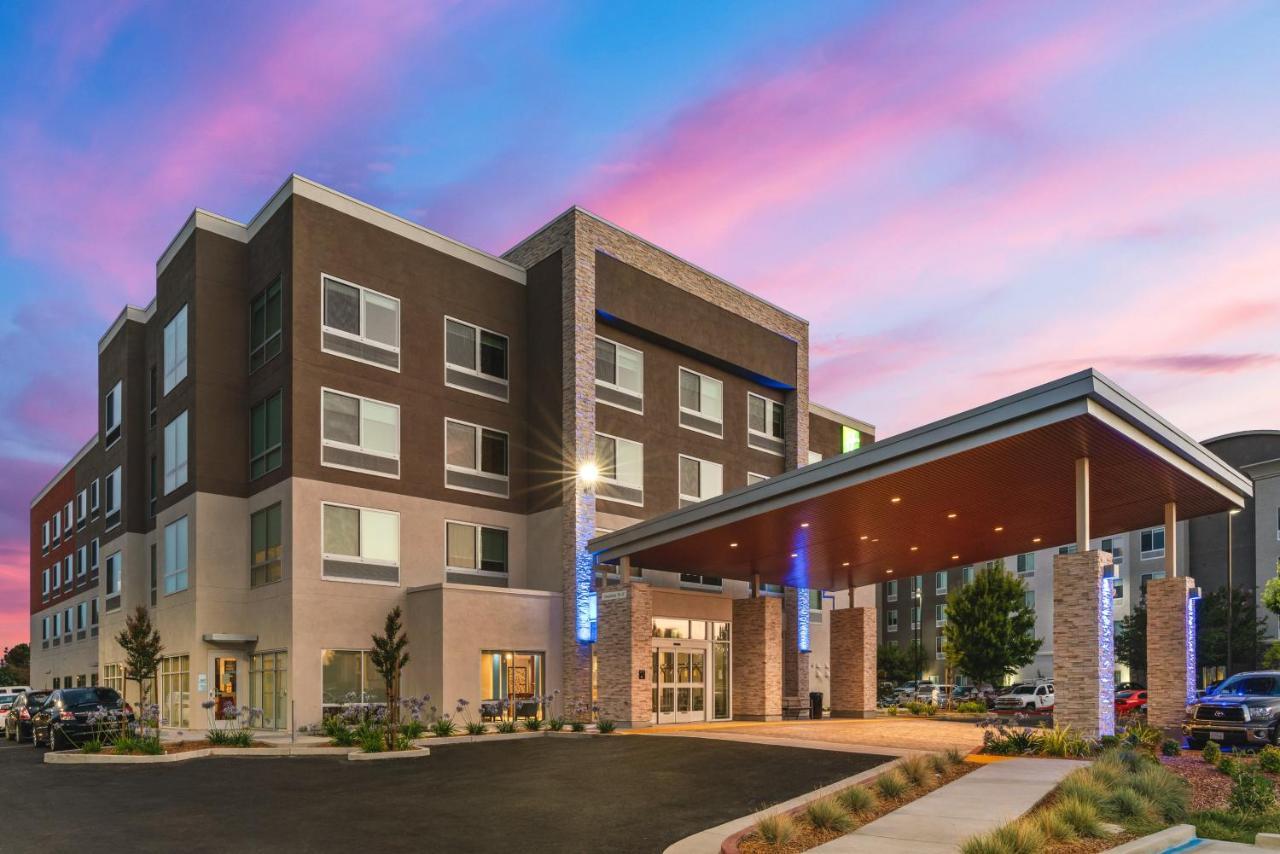 Holiday Inn Express & Suites - Suisun City By Ihg Extérieur photo