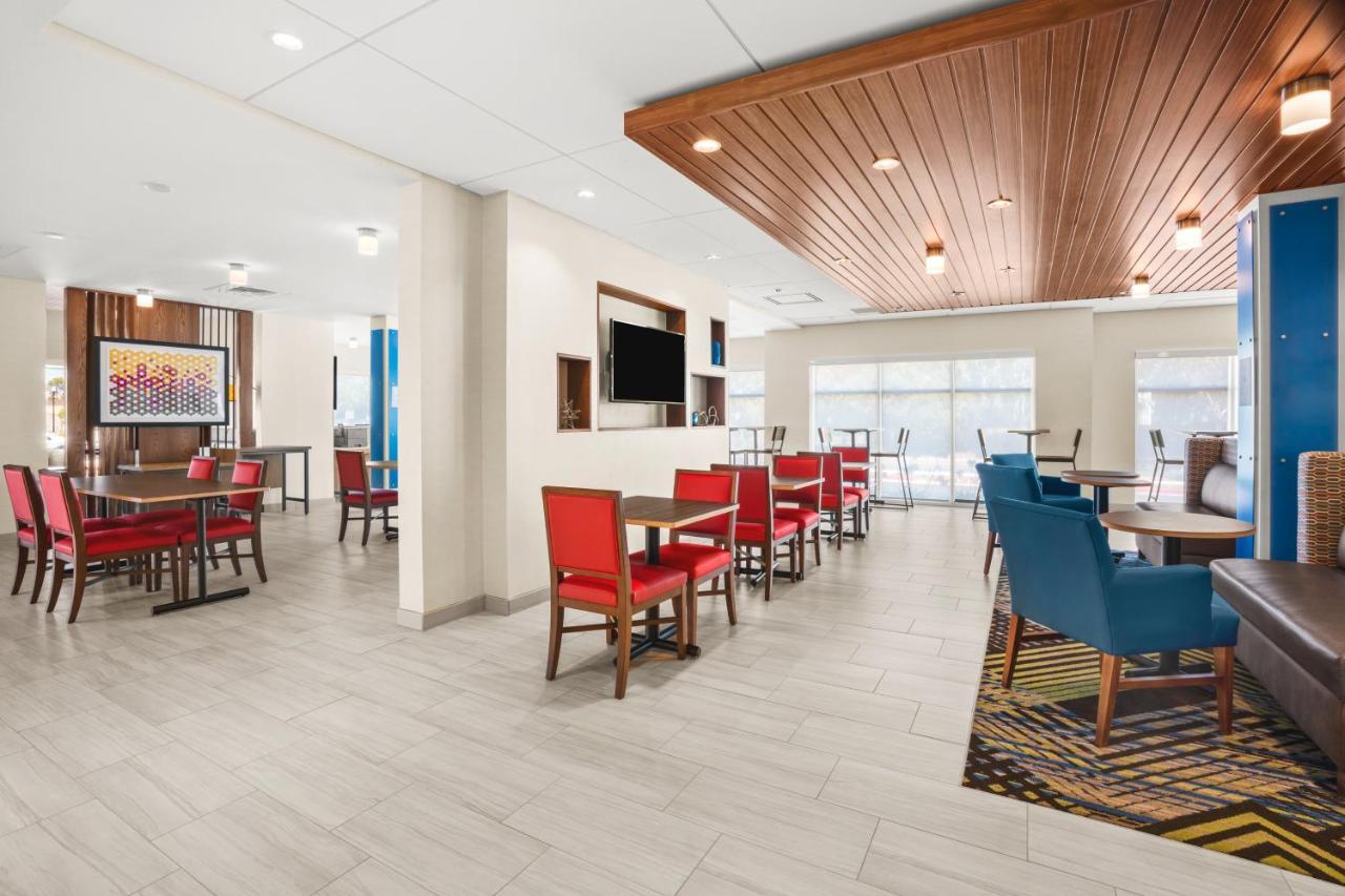Holiday Inn Express & Suites - Suisun City By Ihg Extérieur photo