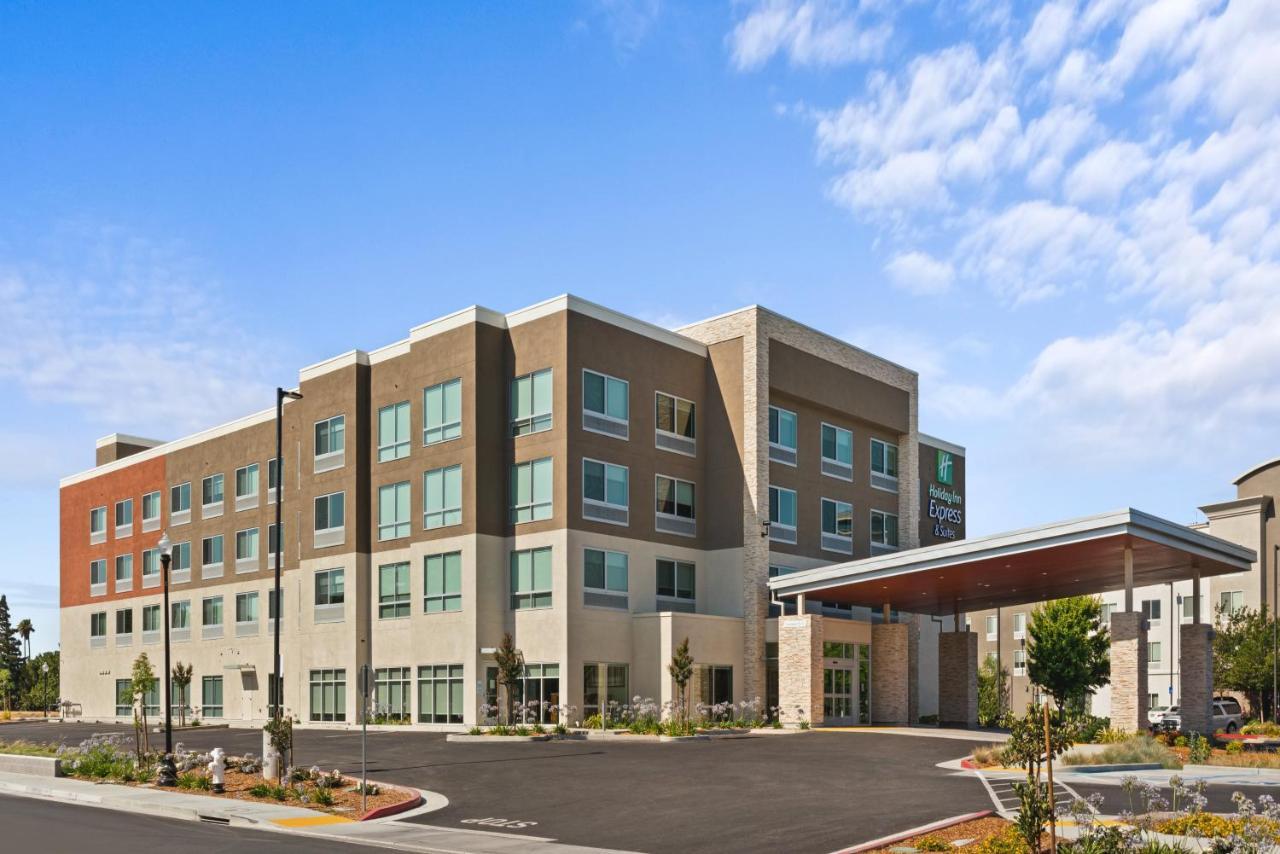 Holiday Inn Express & Suites - Suisun City By Ihg Extérieur photo