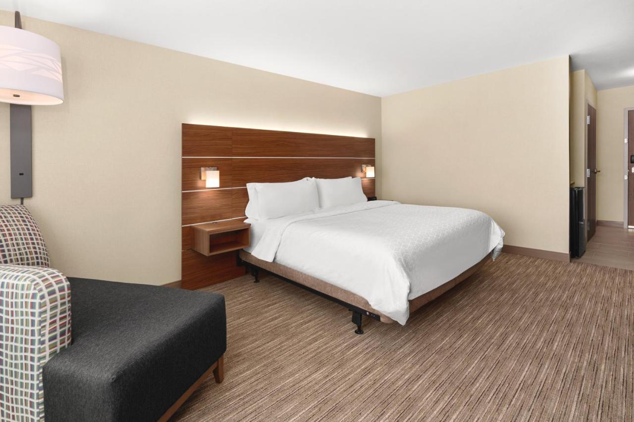 Holiday Inn Express & Suites - Suisun City By Ihg Extérieur photo