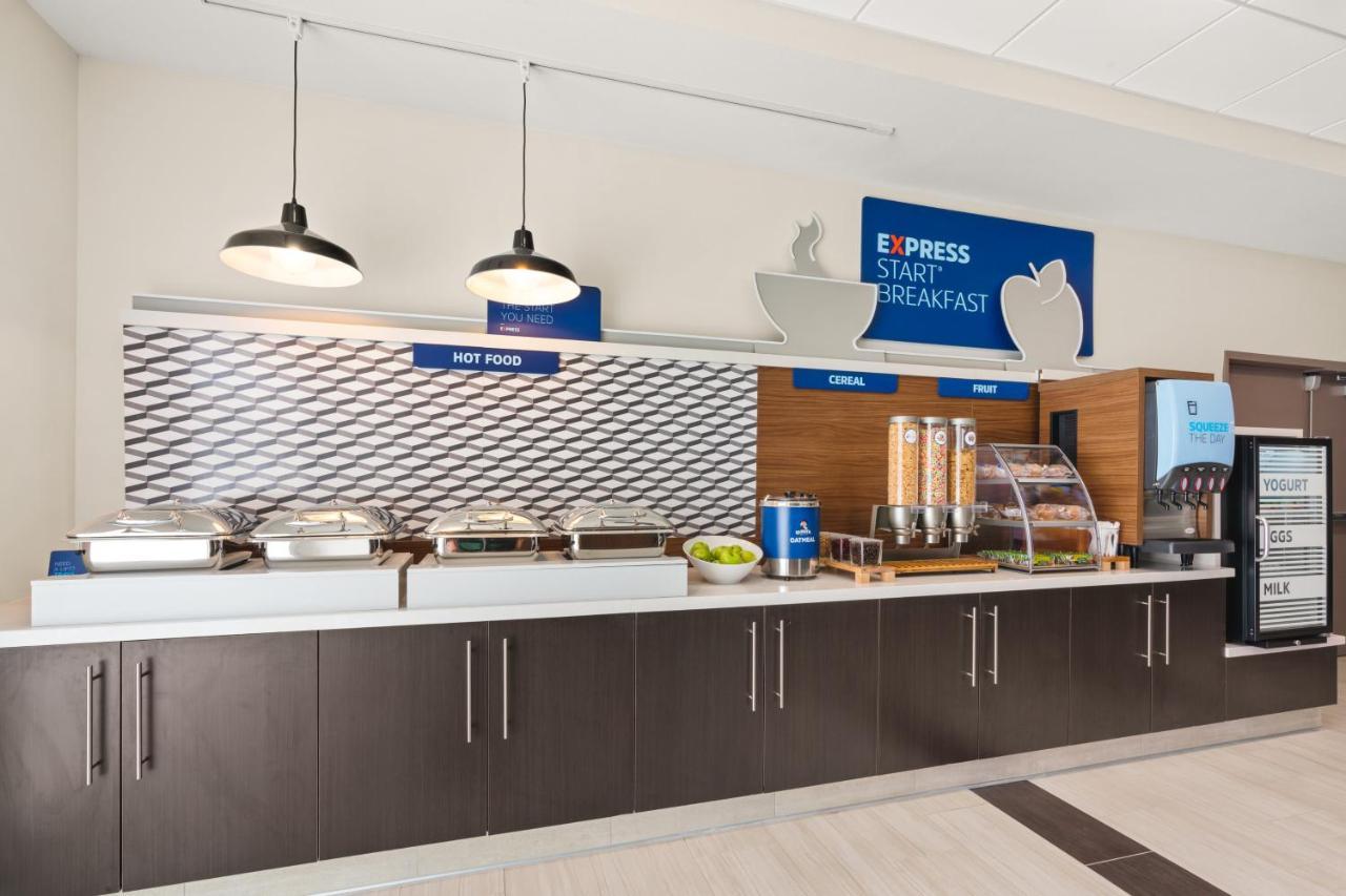 Holiday Inn Express & Suites - Suisun City By Ihg Extérieur photo